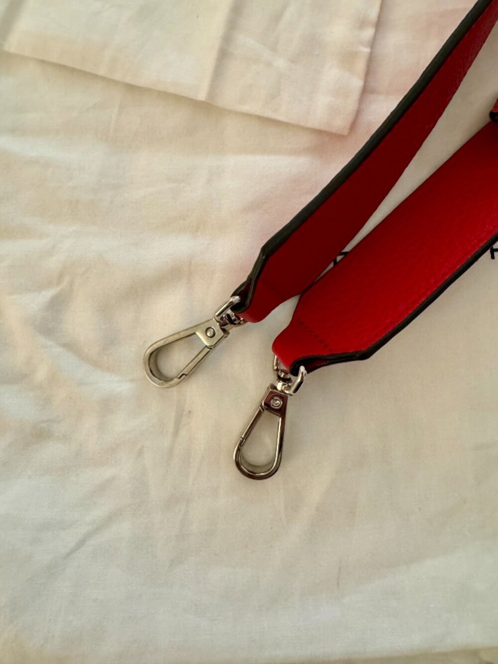 Leatherology XL Train Case + Sport Strap - Picture 12 of 13